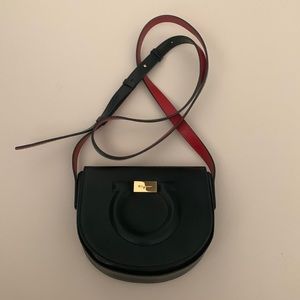 Pre-owned Salvatore Ferragamo Gancio Crossbody Bag